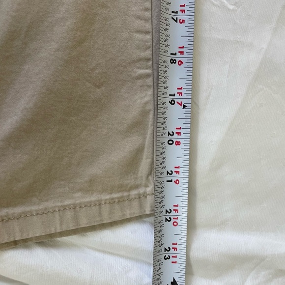 Lee Relaxed Fit Mid Rise Women’s Size 18 98% cotton 2% Spandex Khaki color - Picture 12 of 13